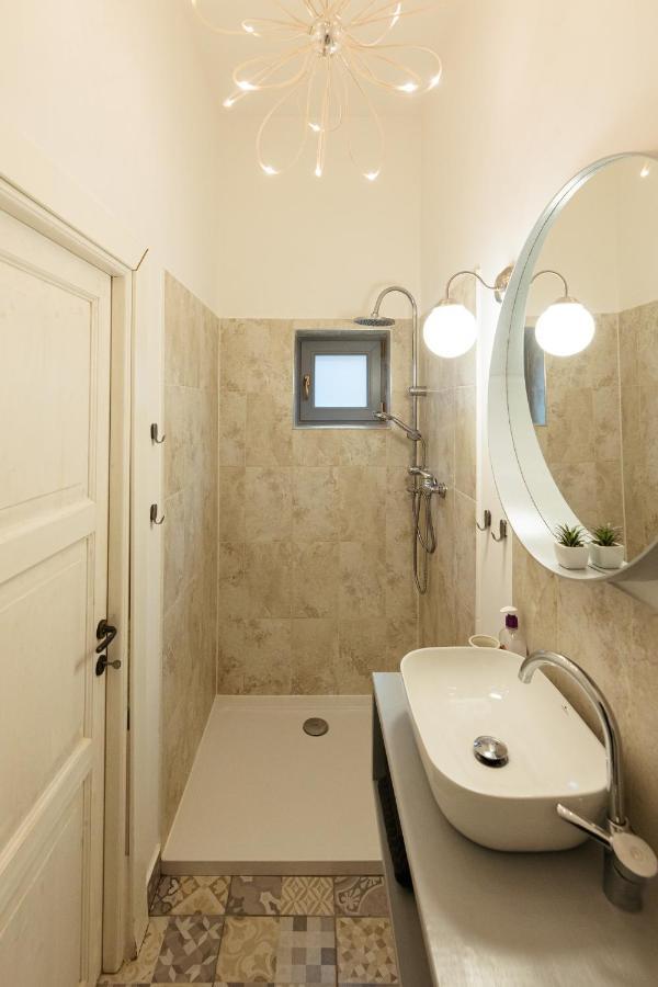 Chic Apartment In Historical City Center Timisoara Exterior photo
